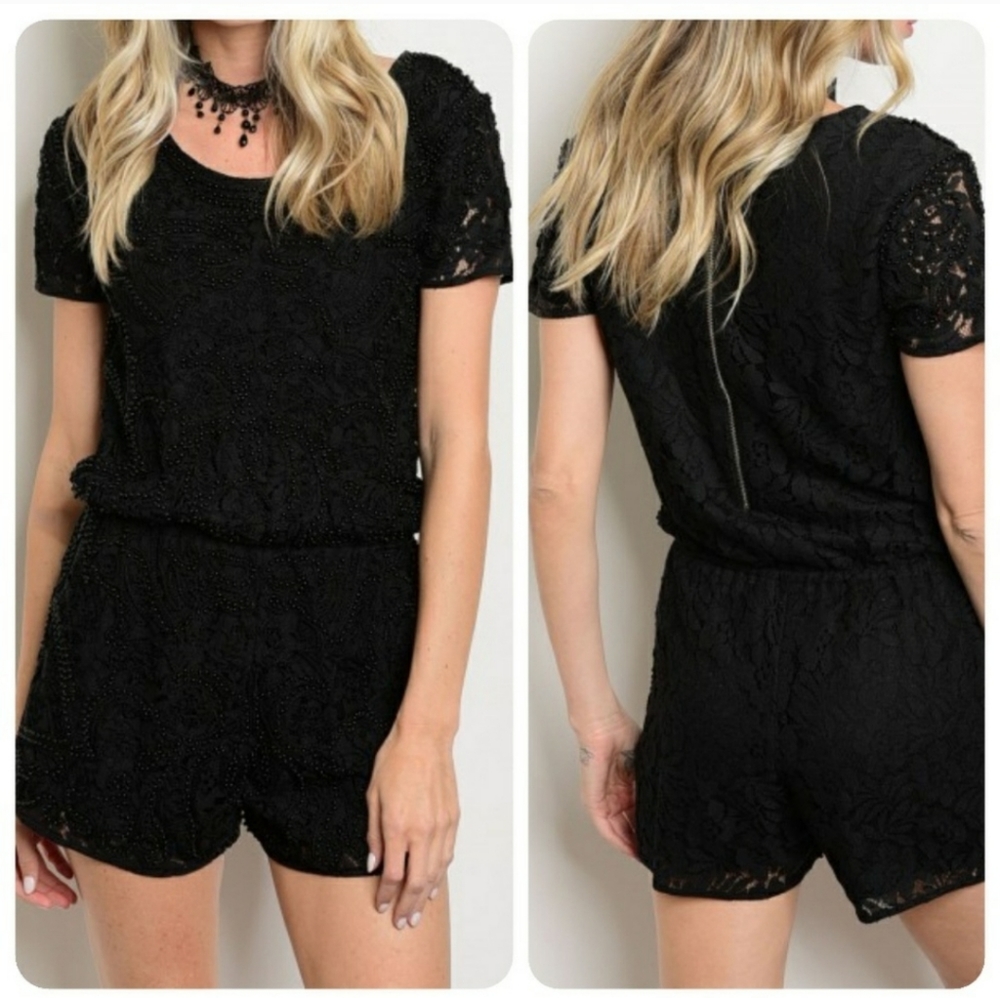 💥SALE💥Black lace beads romper